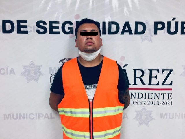 001 Cortesía