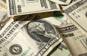 Prevén que remesas globales caigan en más de 100 mil mdd