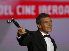 Antonio Banderas da positivo a COVID-19