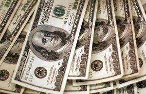 Deuda federal de Estados Unidos alcanzará casi el doble de la magnitud