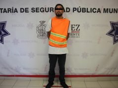 Madre entrega a su hijo de 19 años por homicidio