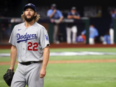 Kershaw establece récord de ponches en postemporada