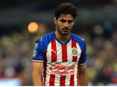 Da Antonio Briseño de Chivas positivo a COVID-19