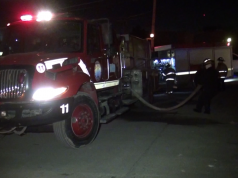 Fuego consume carpintería en la Azteca