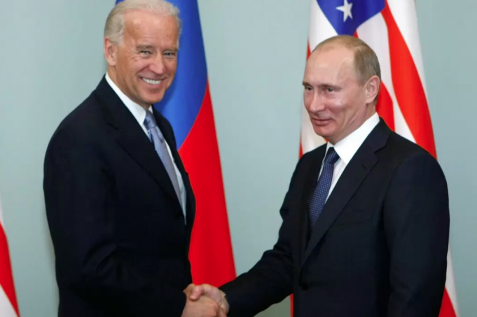 Putin dispuesto a cooperar con EU tras victoria de Biden