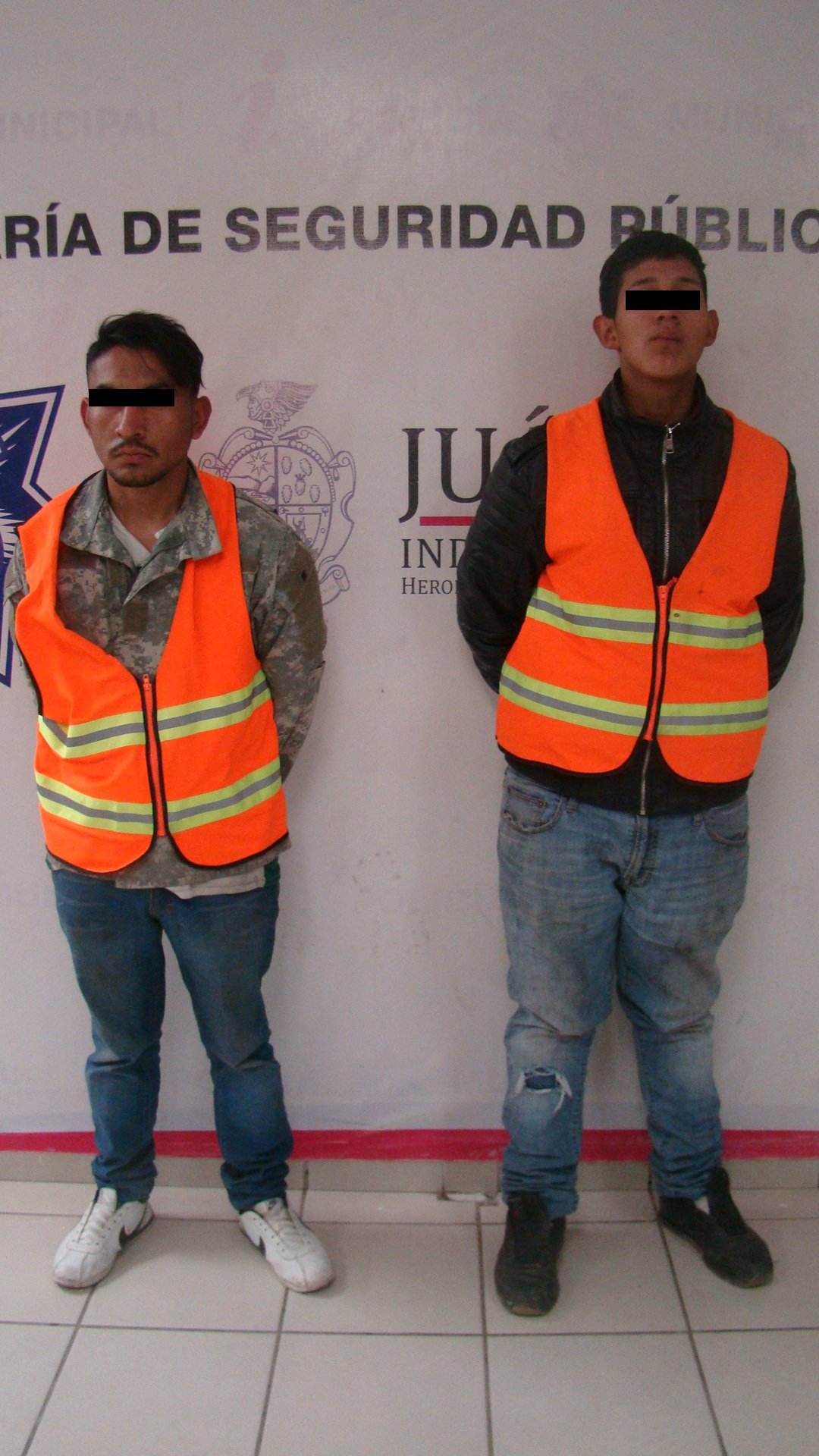 Arrestan a 2 “Mexicles” con 40 dosis de cristal