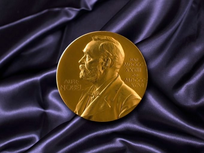 Por primera vez entregan en línea el Premio Nobel