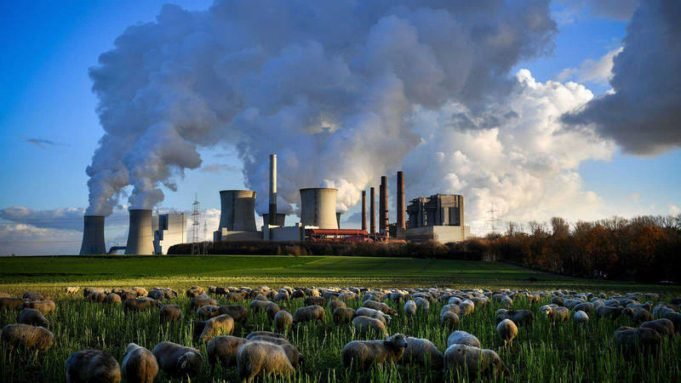 Emisiones mundiales de carbono caen un 7% como consecuencia de la pandemia, según estudio