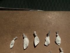 Cae en posesión de cristal para elaborar 20 dosis