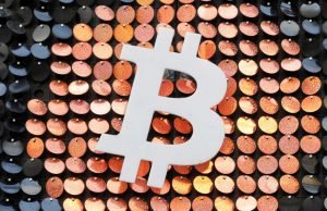 Tesla invierte mil 500 millones de dólares en bitcoins