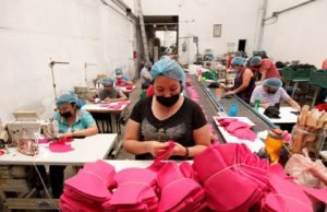 Pandemia genera retroceso en participación laboral de mujeres