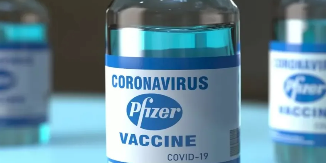 Vacuna Pfizer neutraliza tres cepas del COVID-19, revela estudio