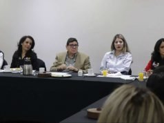 Mocken se reúne con candidatos a diputados