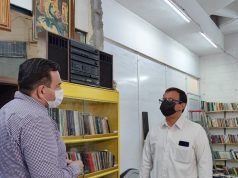El senador Cruz Pérez Cuéllar visitó la tienda Bazar del Pasaje