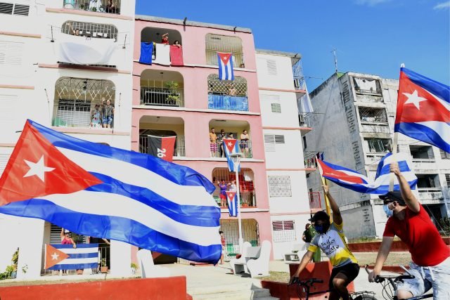 CUBA-VILLA CLARA-CARAVANA