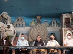 Se reúne Mocken con locatarios del Centro