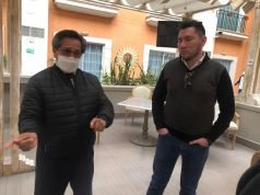 Detectan a candidato utilizando en campaña un vehículo del Estado