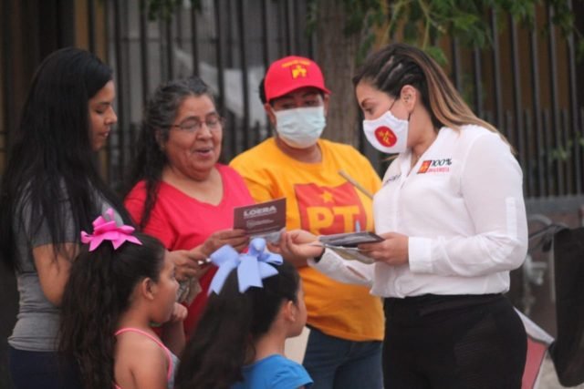 photo4999322180445645210