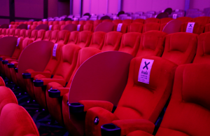 Abre Argentina nuevamente sus salas de teatro y cines