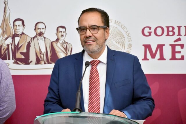 JUAN CARLOS LOERA DE LA ROSA-01