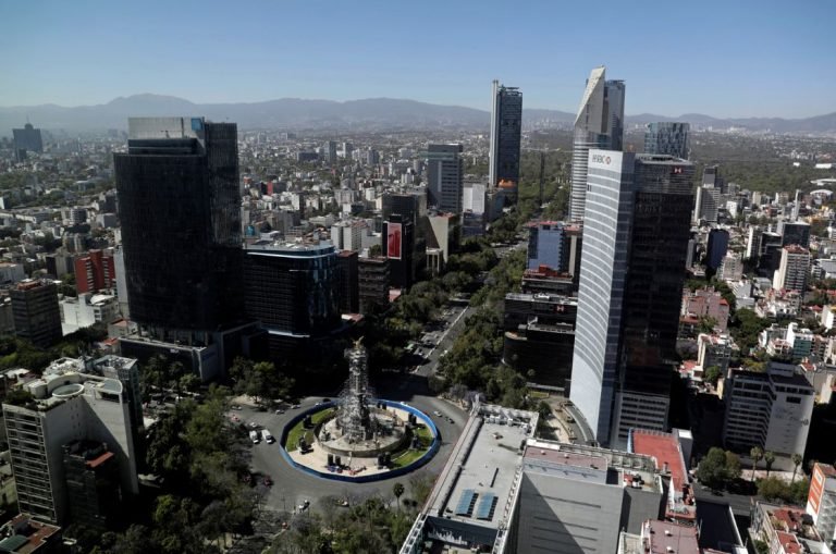 FMI pronostica crecimiento de 4% de PIB para México en 2022
