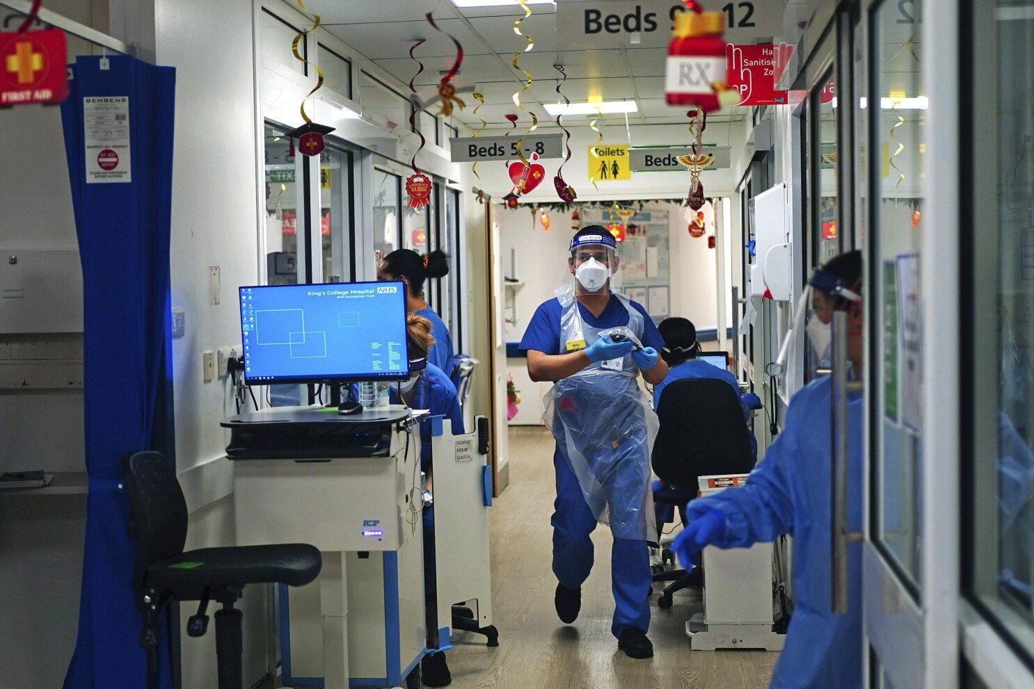 Hospitales agobiados por afluencia de pacientes y escasez de personal