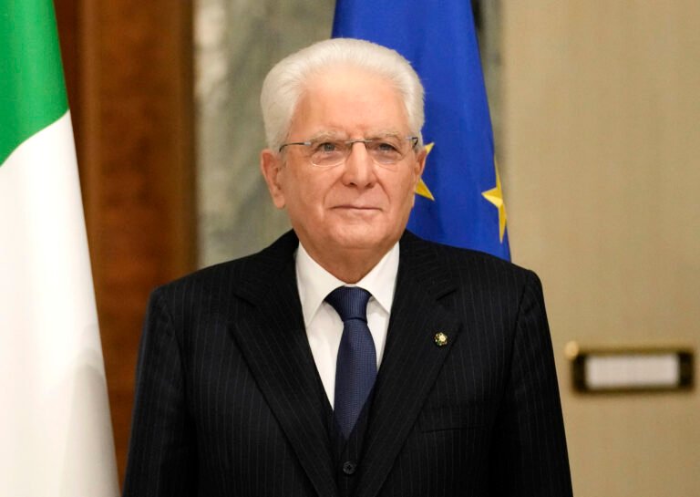 Jura Mattarella como presidente de Italia