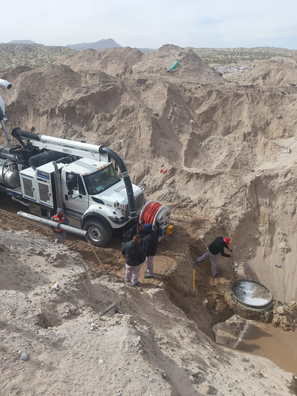 JMAS realiza mantenimiento en línea general JMAS realiza mantenimiento en línea general