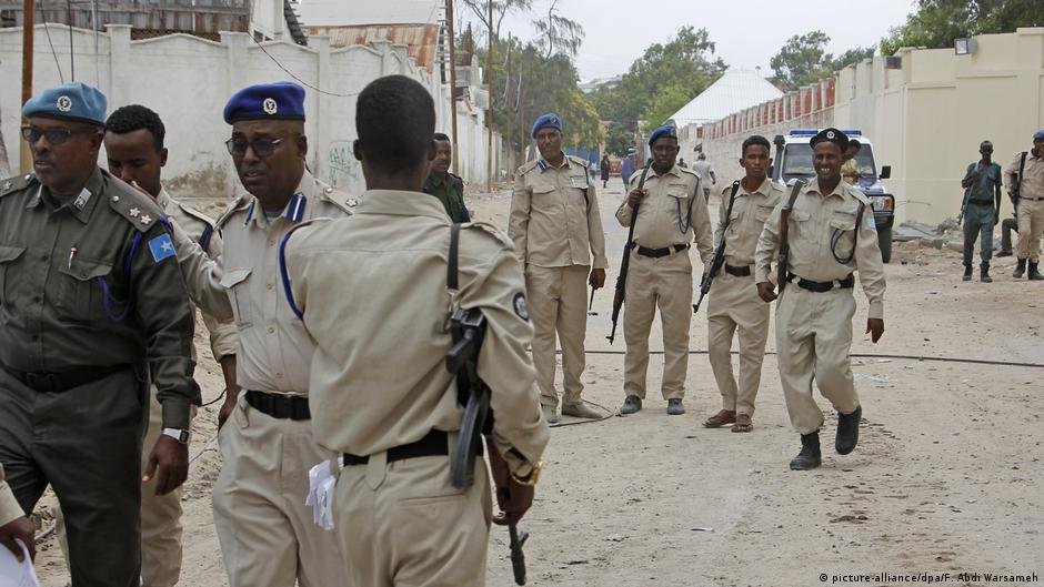 Explosión en Somalia deja al menos tres personas lesionadas Explosión en Somalia deja al menos tres personas lesionadas