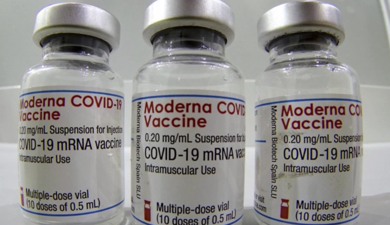 Anunció Moderna resultados positivos de vacuna rediseñada contra el COVID