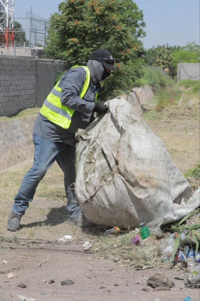 6282a7e2ebe53__6282a7e2ebe56