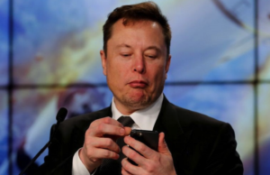 Amenaza Musk de no comprar Twitter por ocultamiento de información