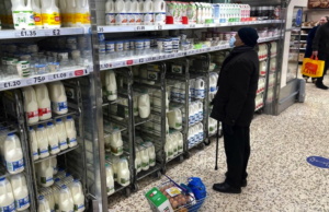 Alcanza Reino Unido su inflación más alta en 30 años