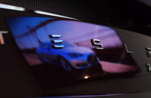 Vende Musk más de 3 mil mdd en acciones de Tesla