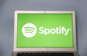 ¿Por qué Spotify tiene menos ganancias pese a sus suscriptores?
