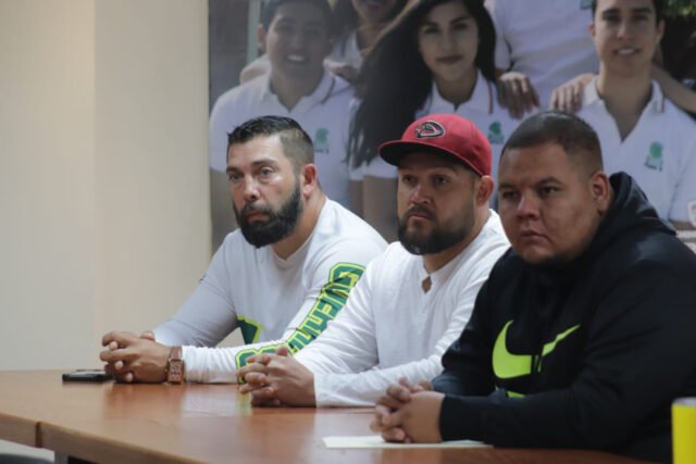 3E2F6AA4-938B-4912-8673-6C7CE5032825