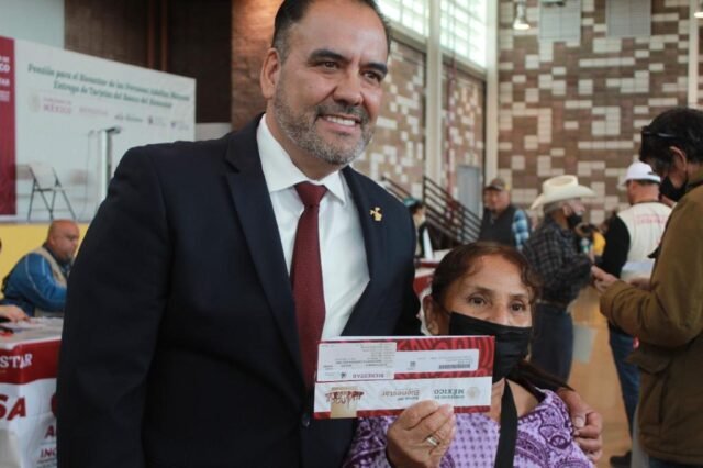 E33EE049-1E8F-4D08-9F64-FB910259FA13