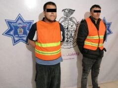 Tras persecución y repeler agresión policías municipales detienen a dos presuntos “carjackers”