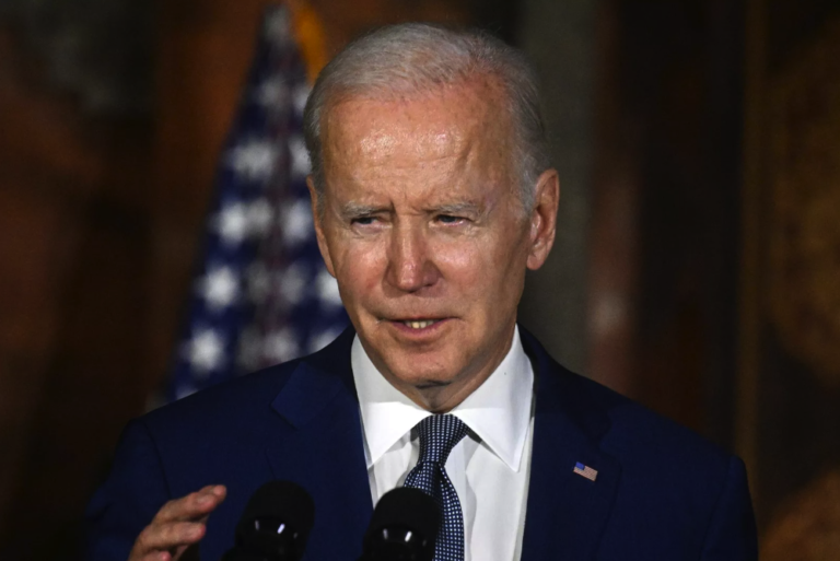 Interrupciones y abucheos: los momentos dramáticos del discurso de Biden sobre el estado de la Unión