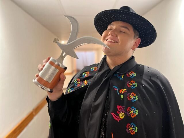 FRANK DI-CANTANTE EN VIÑA DEL MAR-03 GAVIOTA DE PLATA