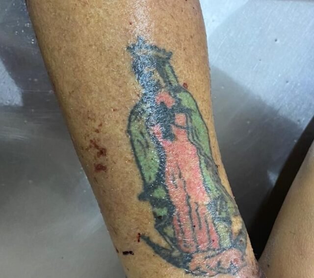 29A0CAEE-A0EC-40FD-BF3E-2A061C76E80E