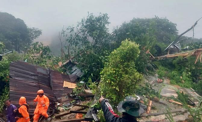 Deslizamientos de tierra dejan al menos 10 muertos en Indonesia