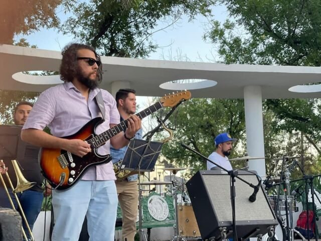 7D7C51C6-F29A-4C1A-8B47-9BF6D0990F02