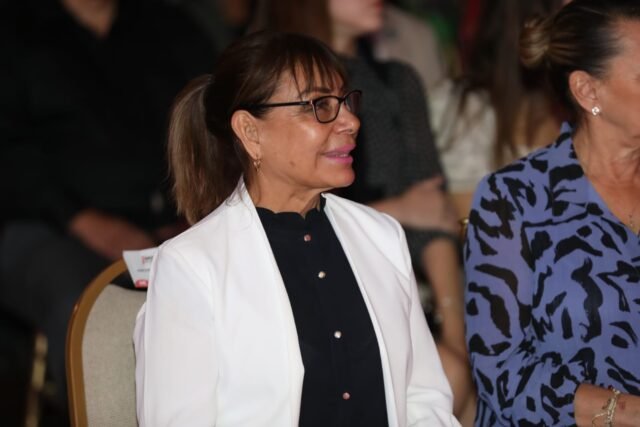 98500A07-F9B7-4FD7-9AD9-18B10573FF76