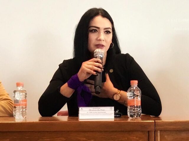 D21AD483-CC0C-43D4-92EF-D6069677F5C5