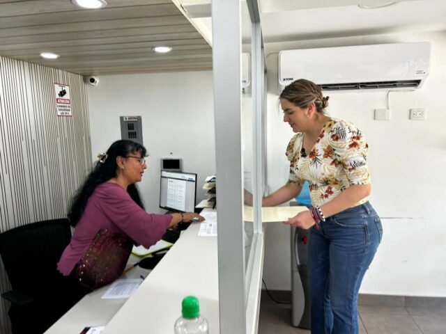 e9950455-e011-449c-8301-c454f0ea0353-1