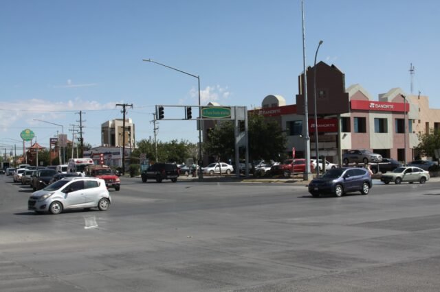 6503509275913__6503509275914