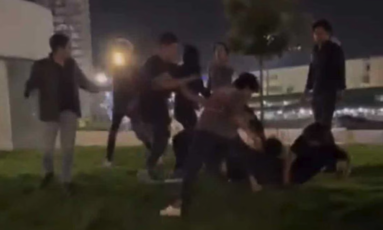 Tec de Monterrey expulsa a estudiantes que golpearon a joven
