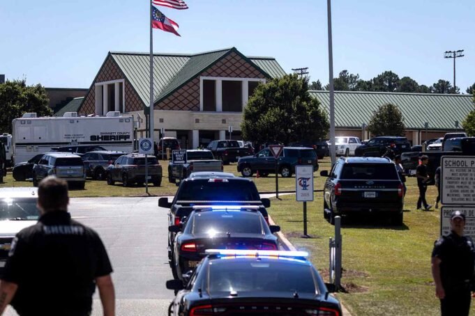 Tiroteo en escuela de Georgia deja cuatro muertos y nueve heridos