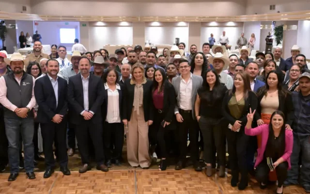 CUU-COMIDAPRESIDENTESSECCIONALES-151124-02.jpg